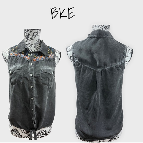 BKE Black/charcoal gray Distressed sleeveless top - Picture 1 of 8